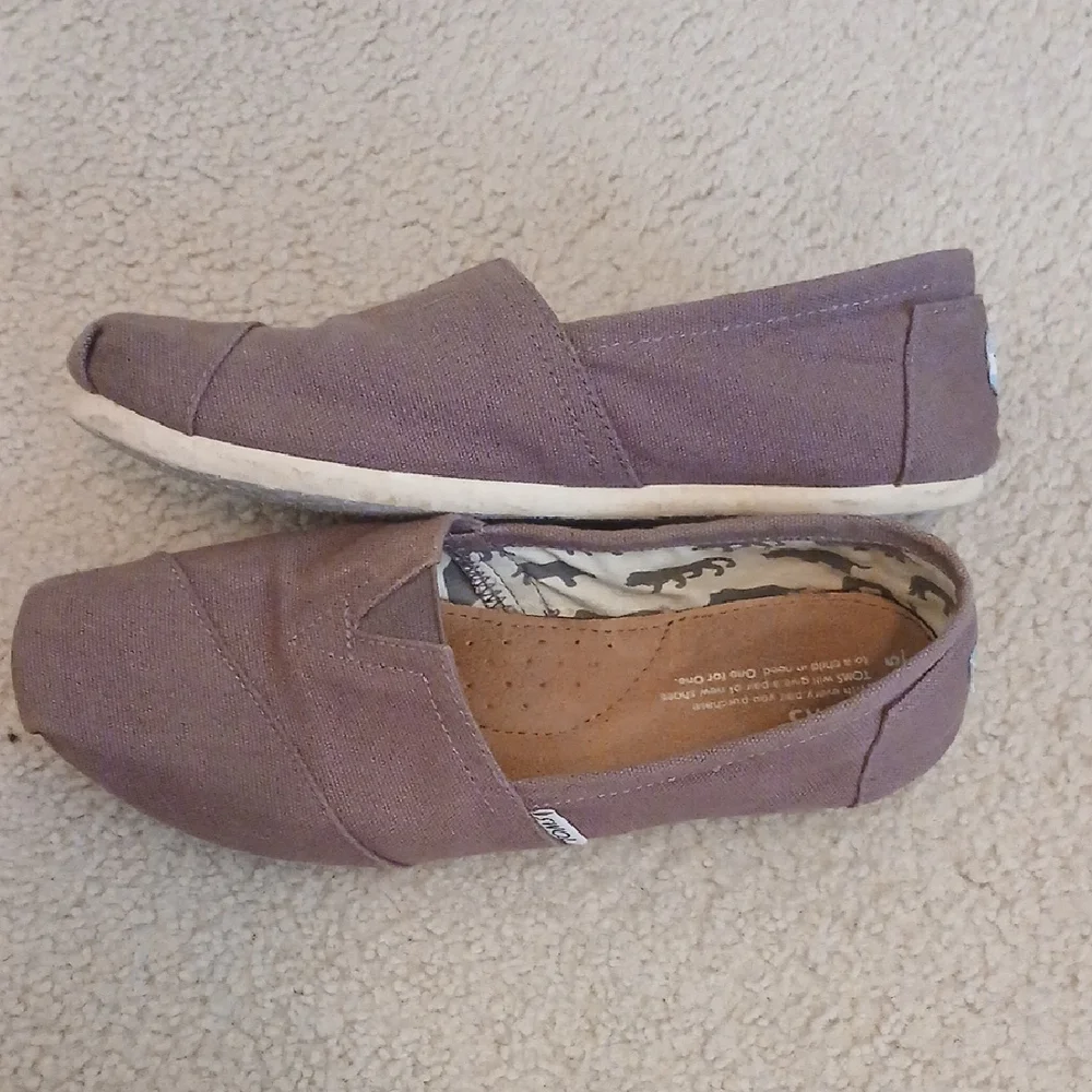 Toms Burgundy Canvas Flats Womens 9.5